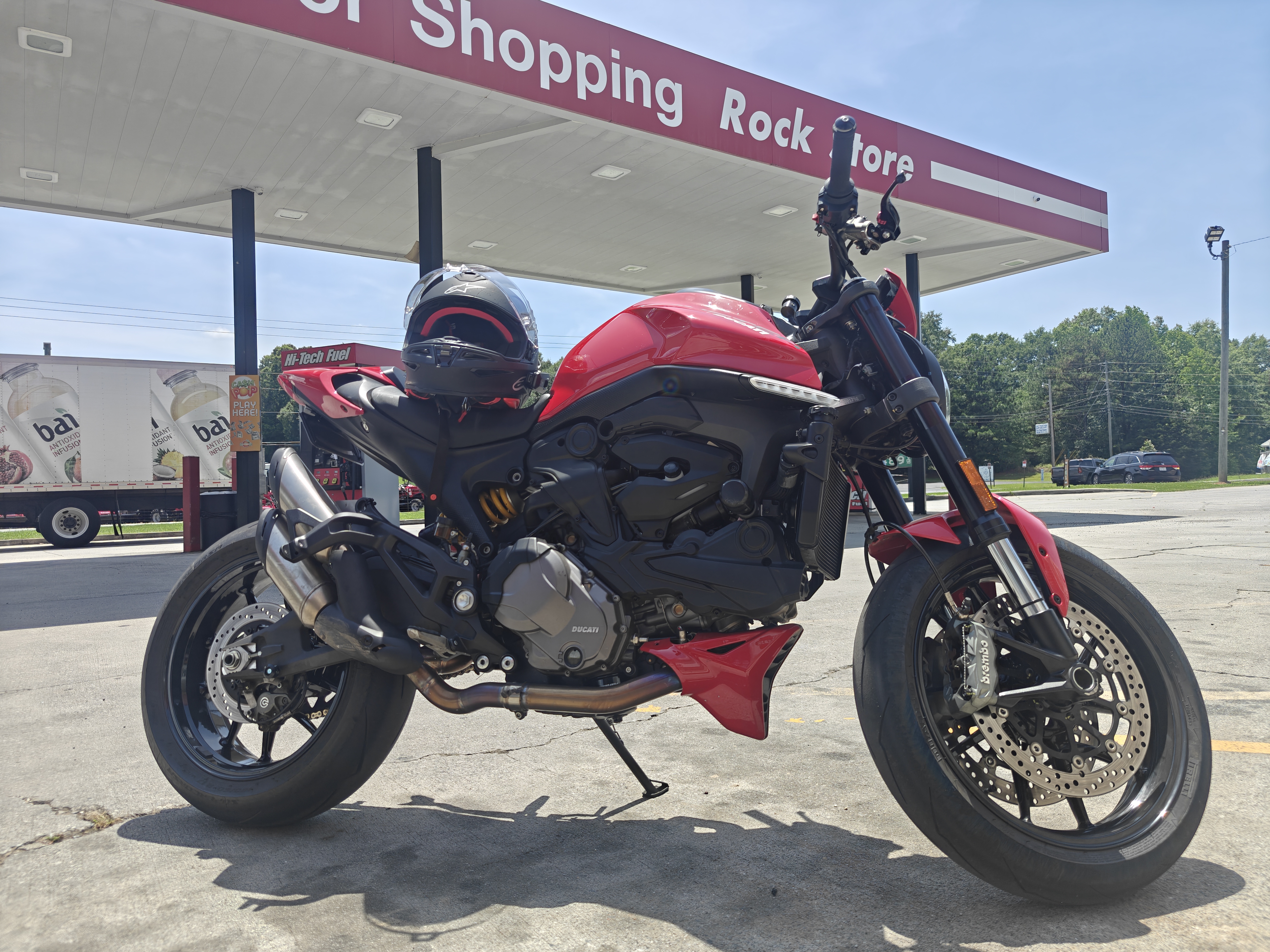 Ducati Monster 937